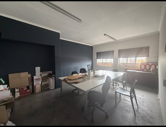 655M² WAREHOUSE TO LET IN BLACKHEATH INDUSTRIAL